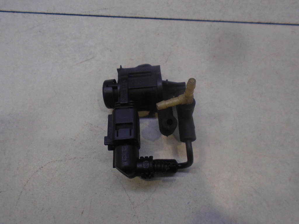 фото №6, Клапан вакуумa vw golf iv 2.3 v5 1j0906283b