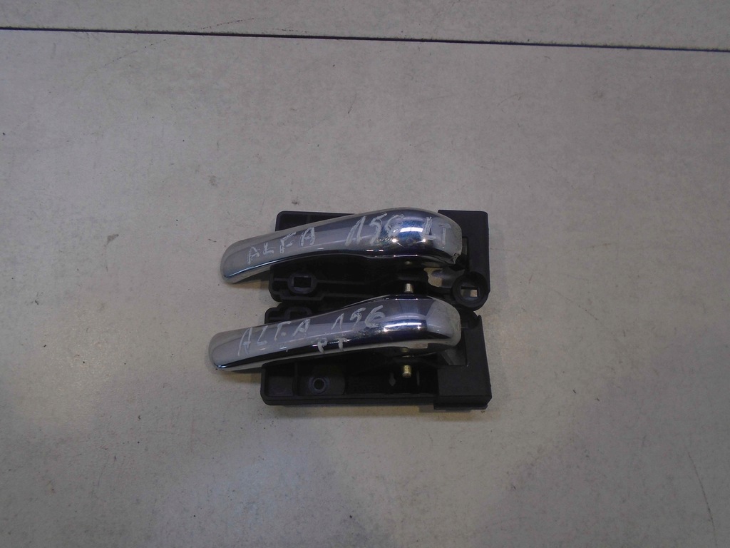 фото №1, Ручка внутрішня лівий правий задня alfa romeo 156