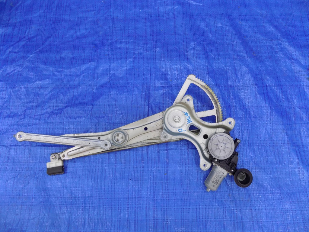 фото №1, Подъемник стекло правый перед hilux 2,5 d4d 05-11r