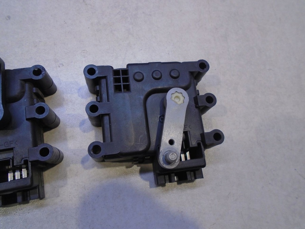 фото №4, Двигуни обігрівача mazda 6 gy 1.8 2514n