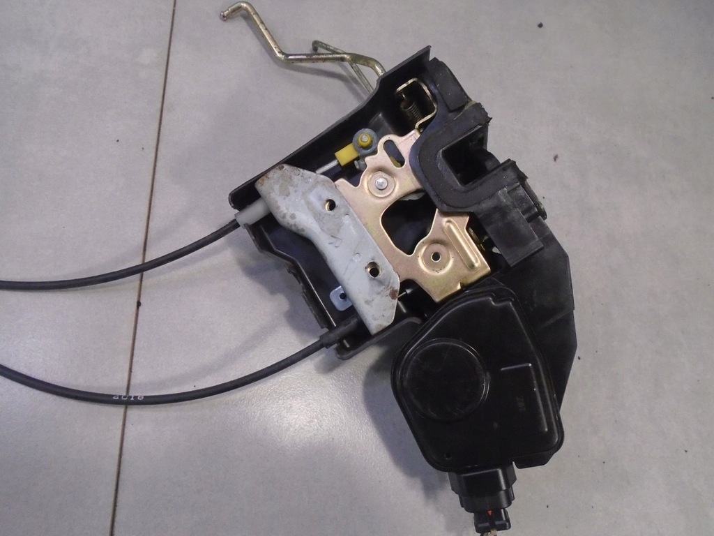 фото №5, Замок дверь с ручка правый перед hyundai trajet