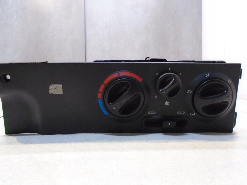 фото №1, Панель обдув alfa romeo 145 111943400