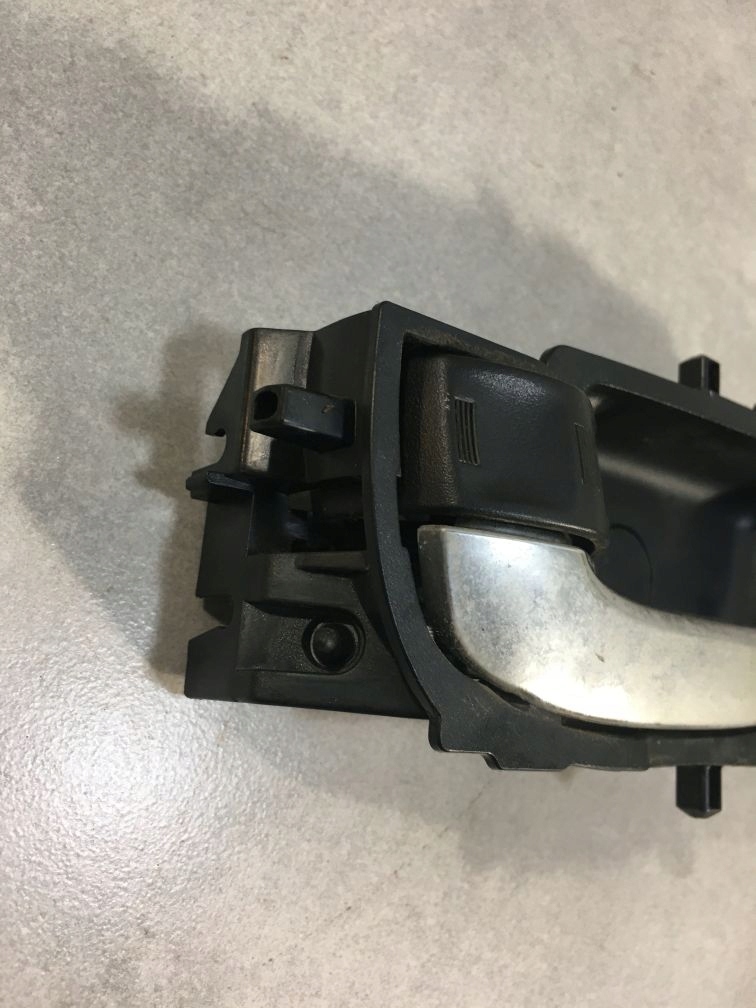 фото №2, Ручка внутренняя левая auris ii 692060d270