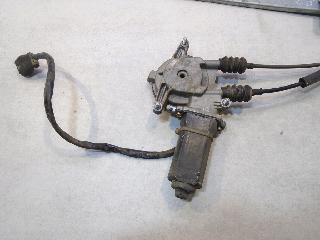 фото №4, Підйомник скло правий задня kia sportage i