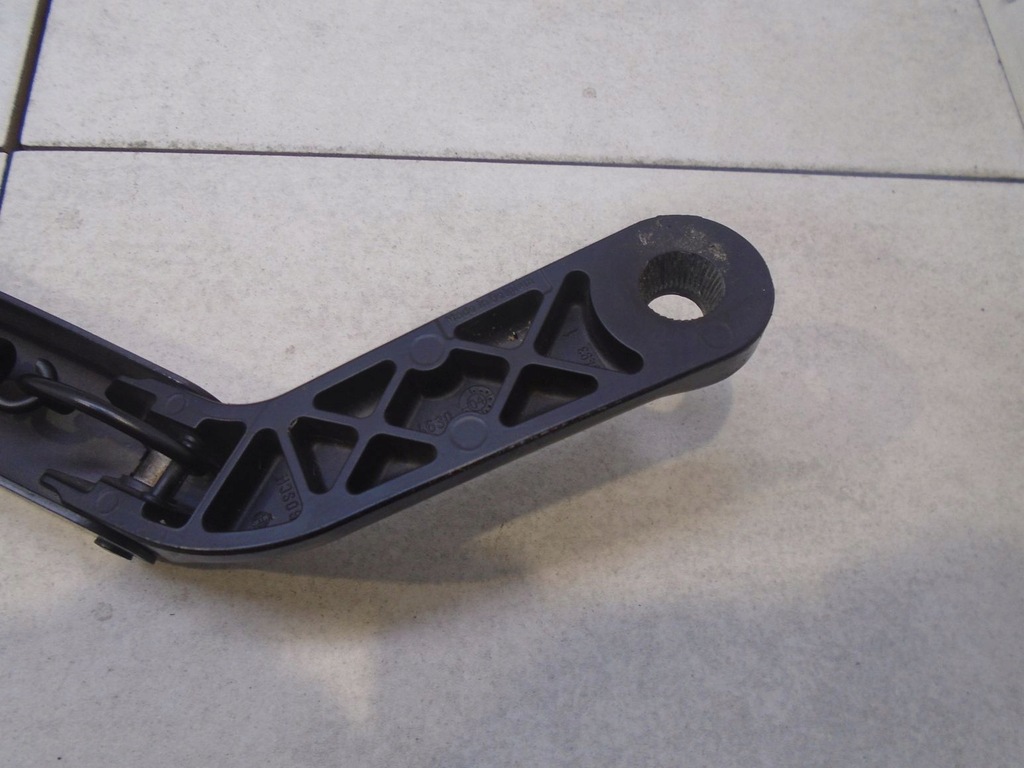 фото №3, Рычаг дворники правое peugeot 206 cc