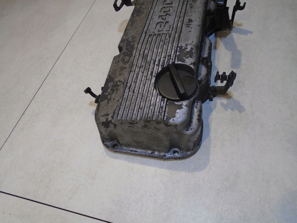 фото №2, Кришка клапанів ford maverick i 2.4b 12v