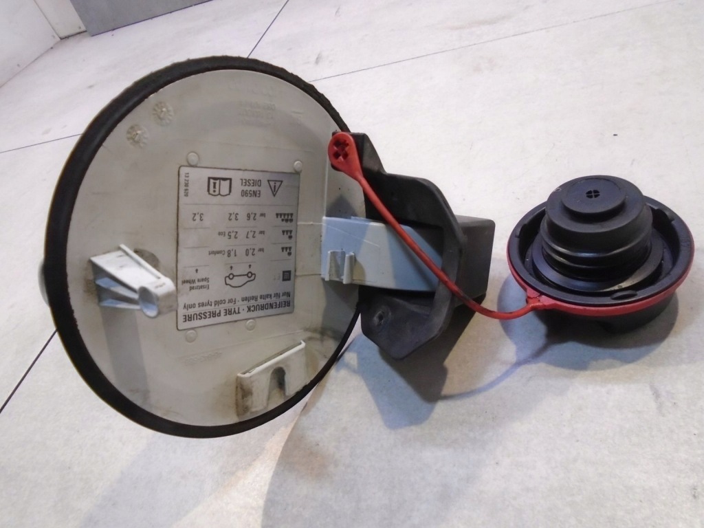 фото №2, Кришка заливної пального opel corsa d 13183307 комплект