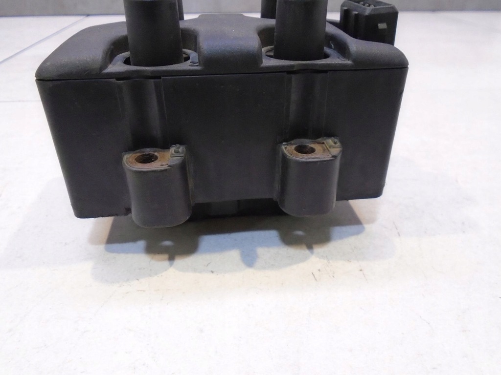 фото №4, Катушка зажигания renault clio 1.2 2526078a