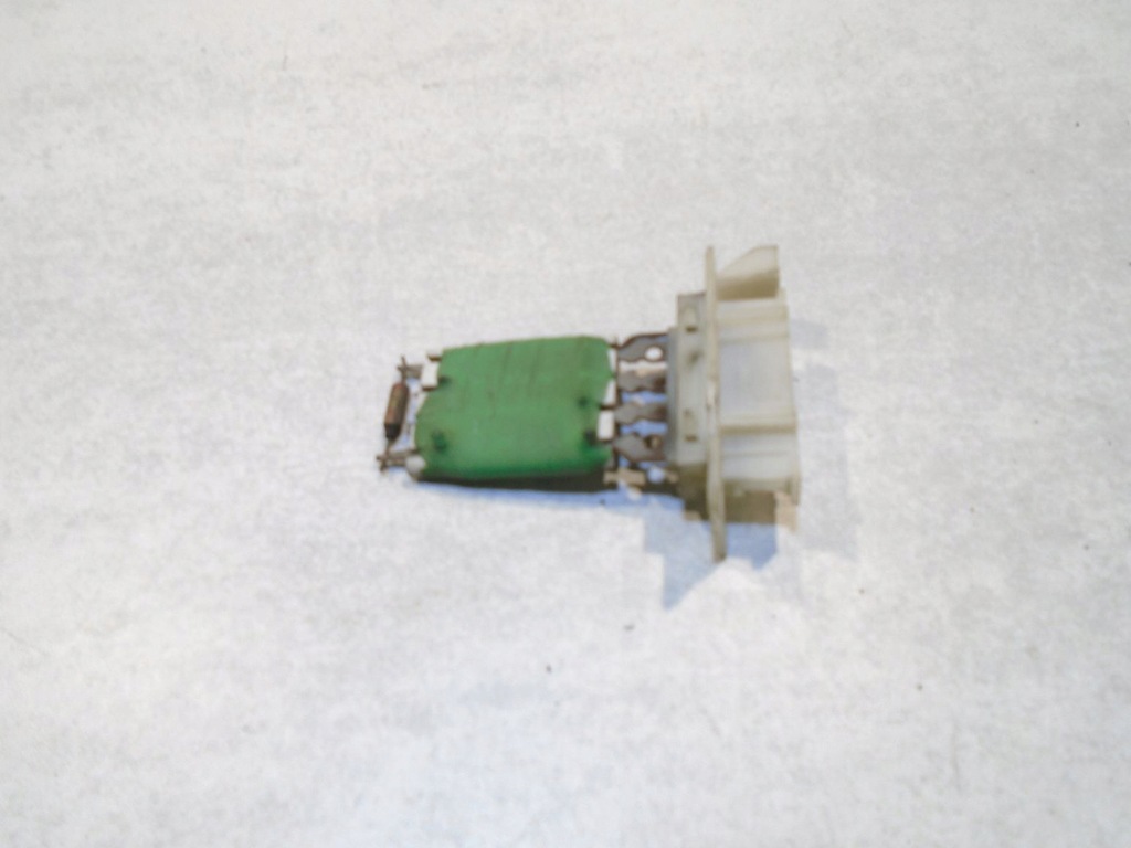 фото №1, Резистор вентилятор dacia logan i 1.5 dci