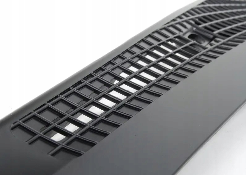 фото №7, Оригинальные жабо bmw e34 правое