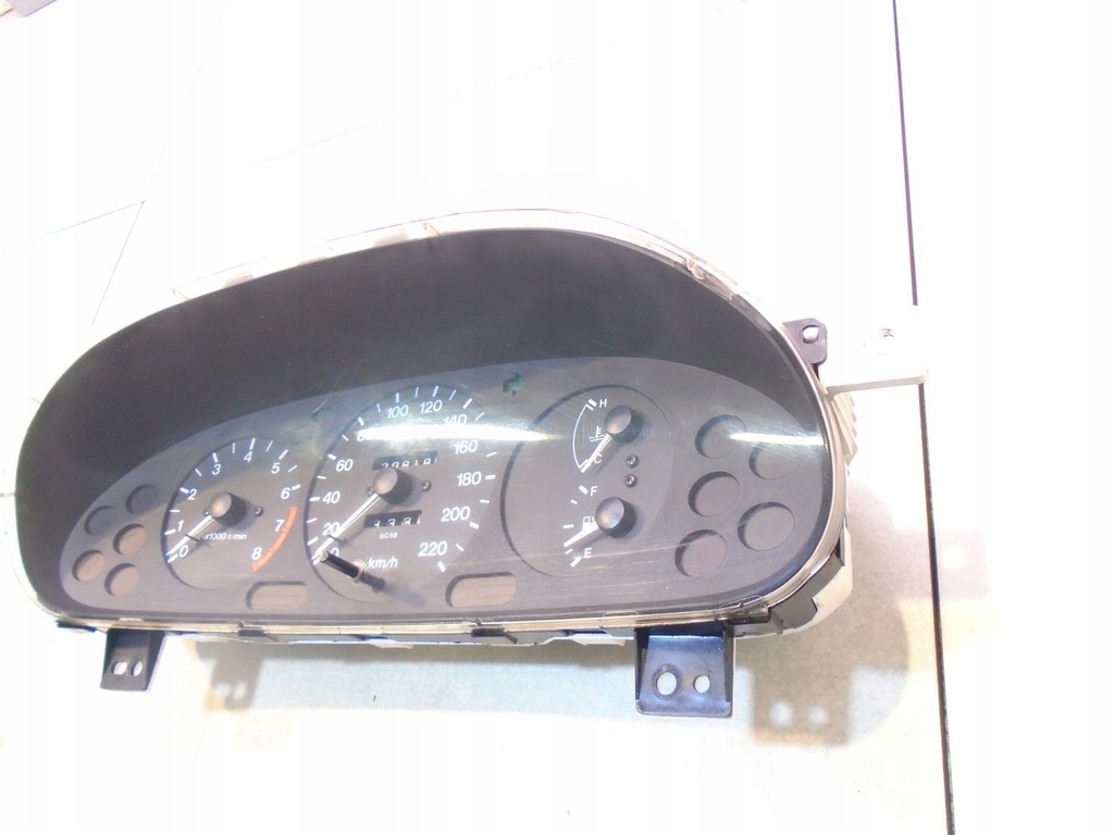 фото №3, Счетчик приборы mazda 323c v 1.5b