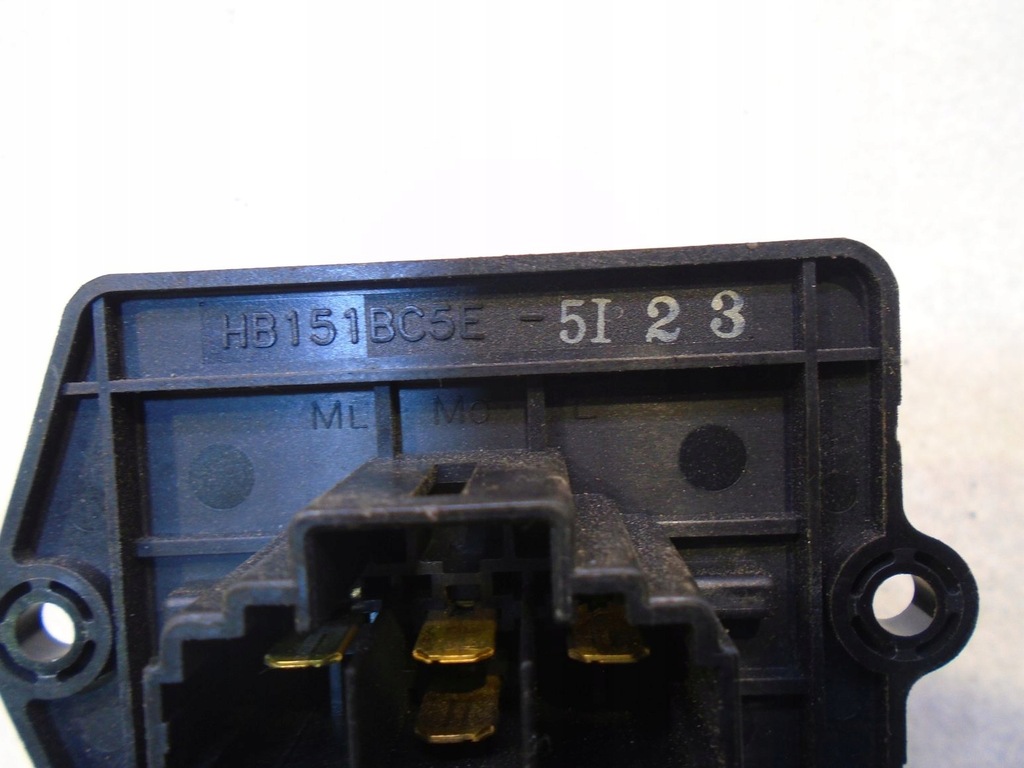фото №4, Резистор вентилятор mazda 323c v hb151bc5e