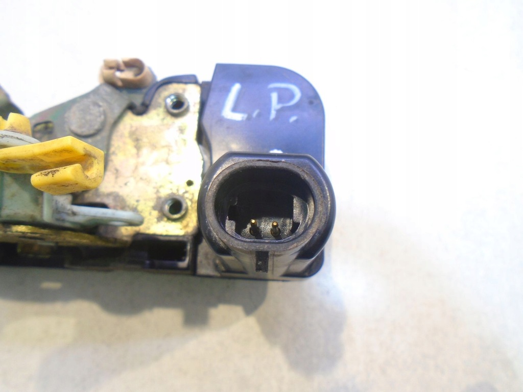 фото №5, Замок дверь левый перед dodge caravan iii 2 pin