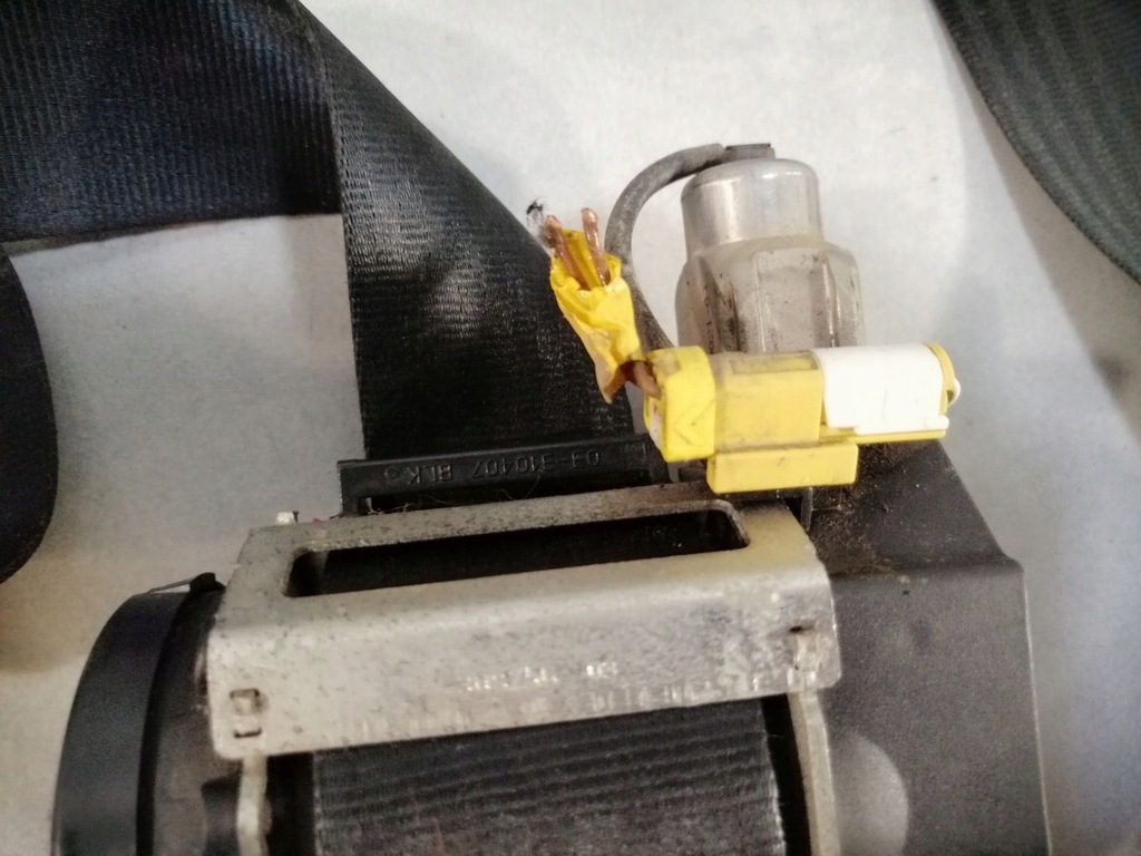 фото №4, Pas безпеки правий перед alfa 147 2 pin