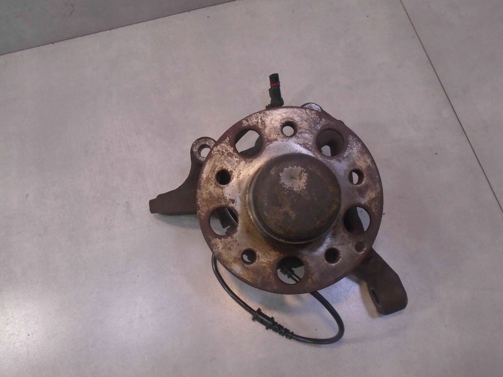 фото №5, Поворотный кулак ступица левый перед mercedes w 203 1.8