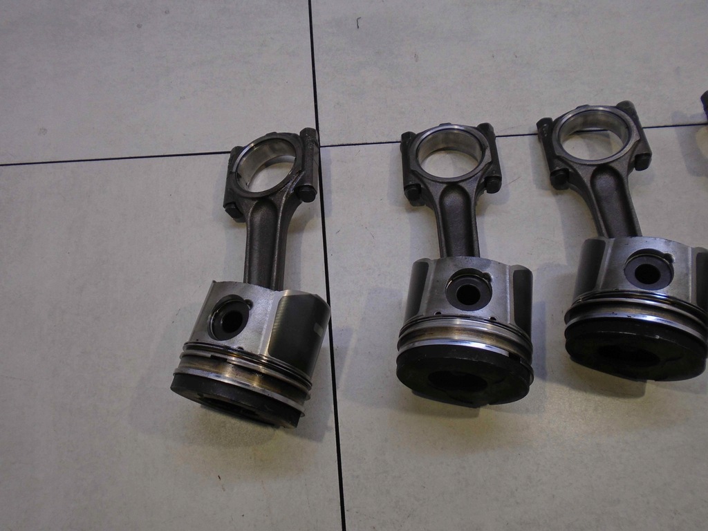 фото №3, Поршень шатун peugeot 406 2.0 hdi