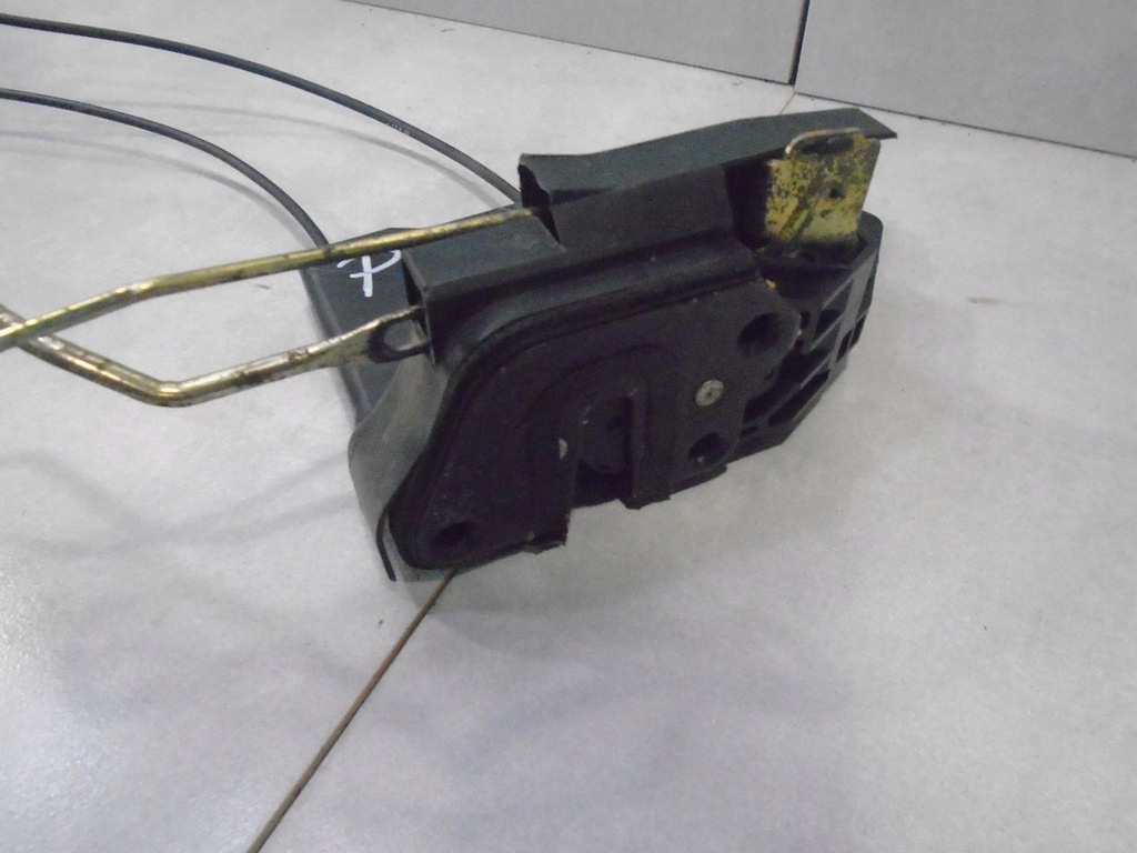 фото №4, Замок дверь с ручка правый перед hyundai trajet