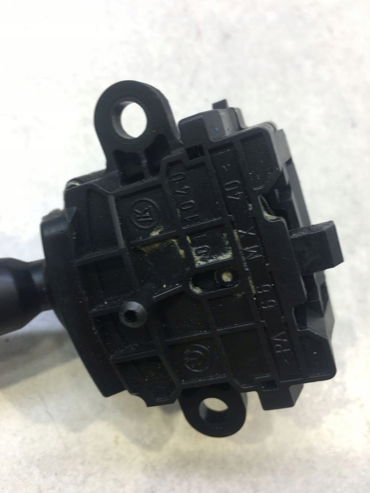 фото №10, Перемикач двірник bmw оригінальний номер 8363664