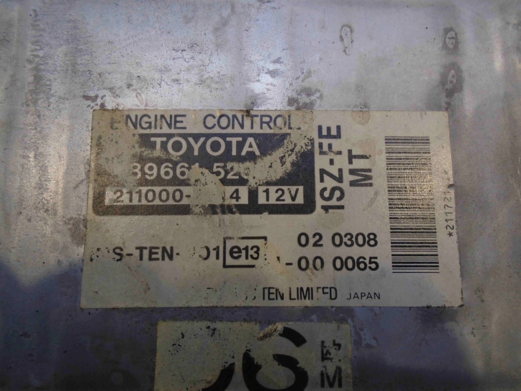 Бортовой компьютер блок управления двигателя toyota yaris 1 1.0 vvti Оригинал