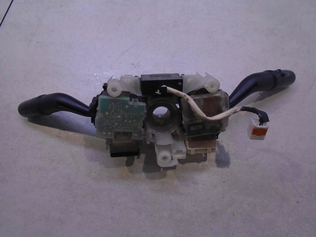 фото №3, Переключатель комбинированный mazda 6 2.0 citd gj5m