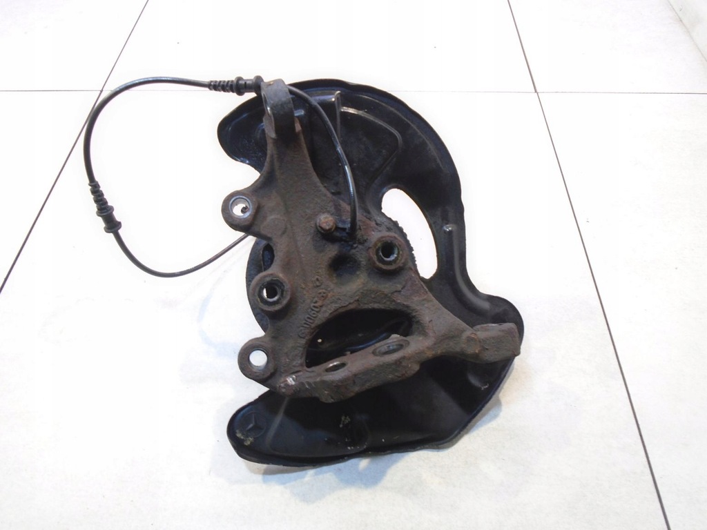 фото №5, Поворотный кулак левая mercedes w203 c200 2.0