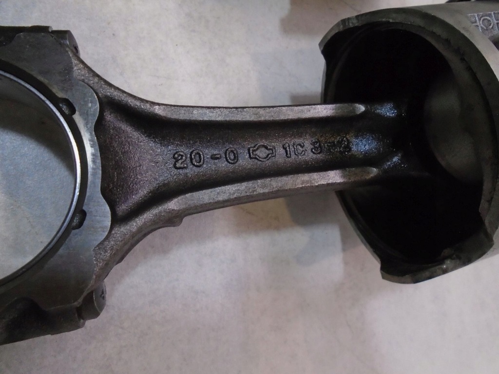 фото №4, Поршень з шатун nissan primera p11 2.0 td