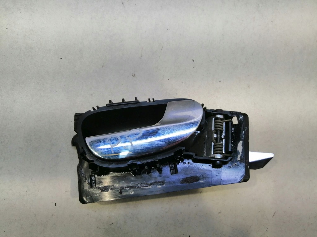 фото №1, Ручка внутренняя правая peugeot 307 9634768577