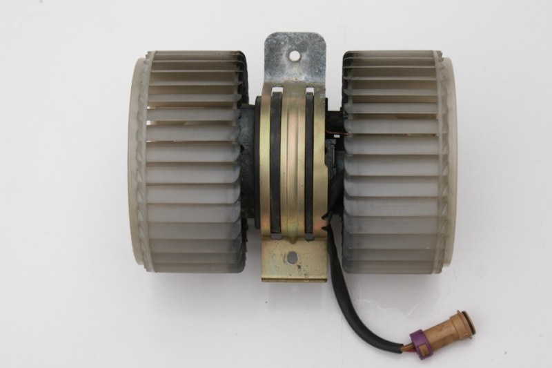 фото №1, Audi a8 d2 94-02 вентилятор повітродувка 4d0959101 oryg