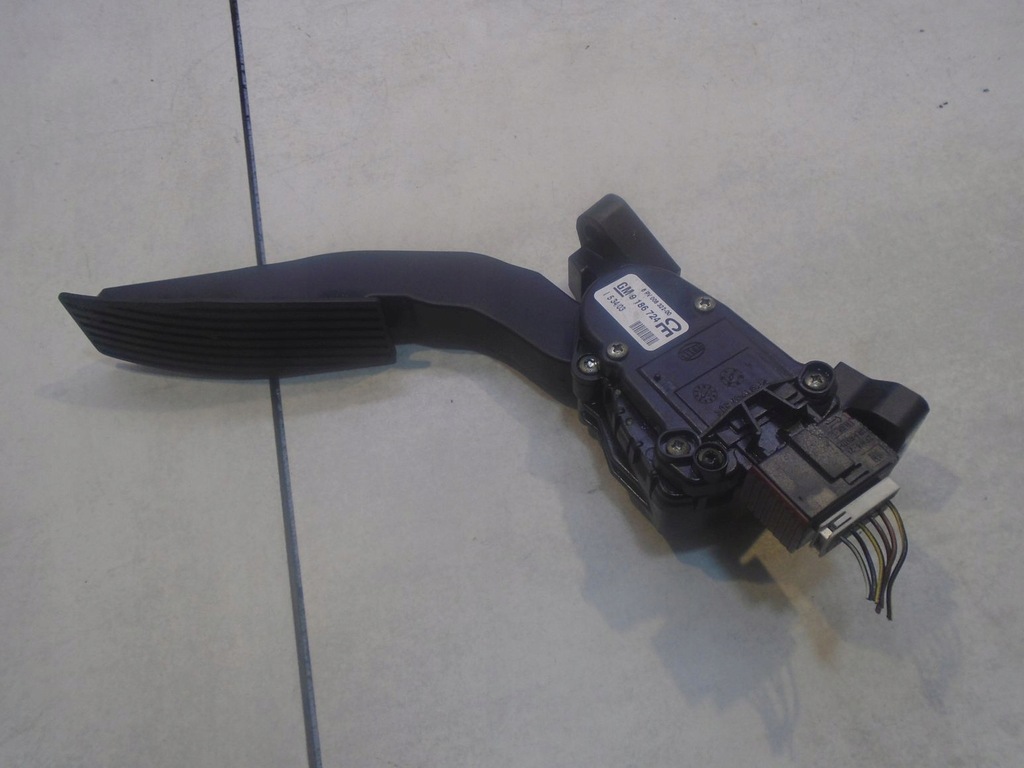 фото №1, Педаль газу opel vectra c 2.2dti 9186724