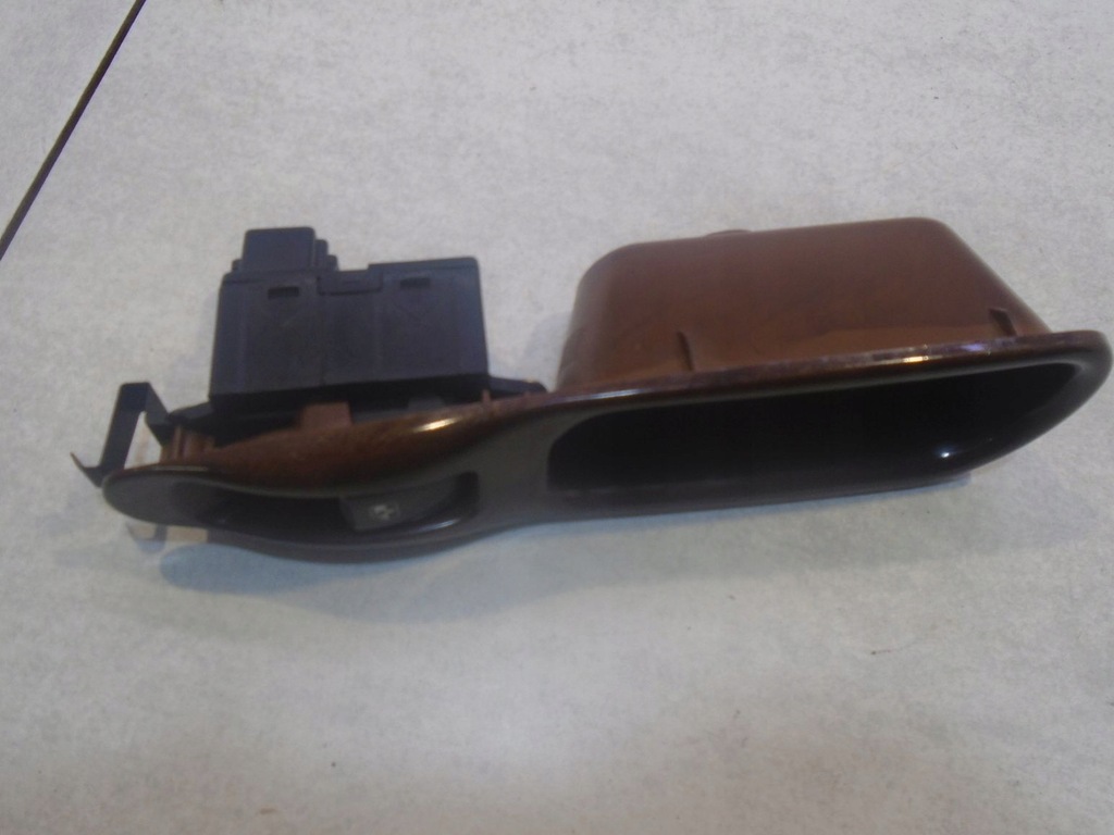 фото №5, Переключатель окон правый задняя daewoo leganza 96220268