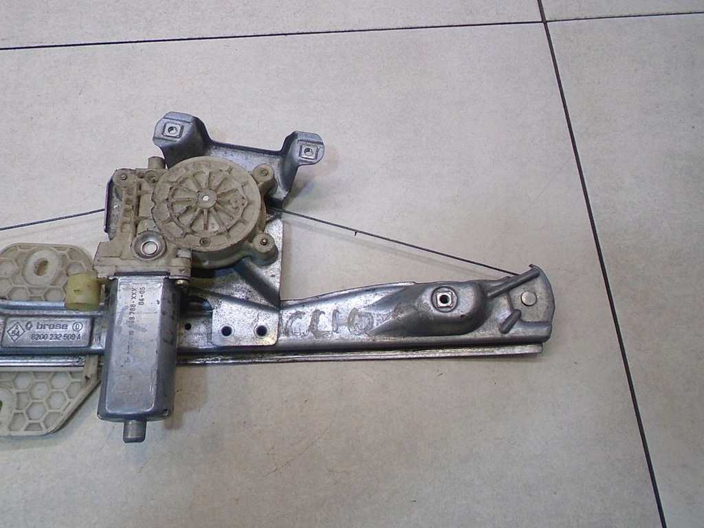 фото №3, Подъемник стекло правый задняя clio ii 8200232509a