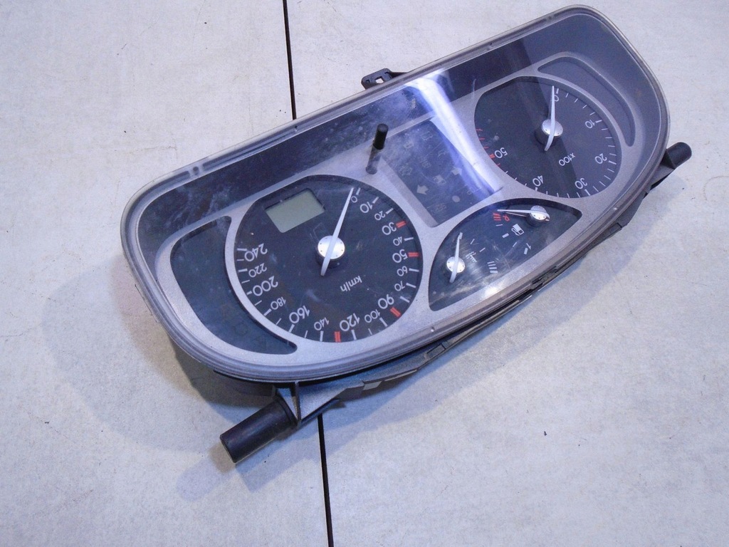 фото №2, Счетчик приборы renault laguna ii 1.9dci 8200328442