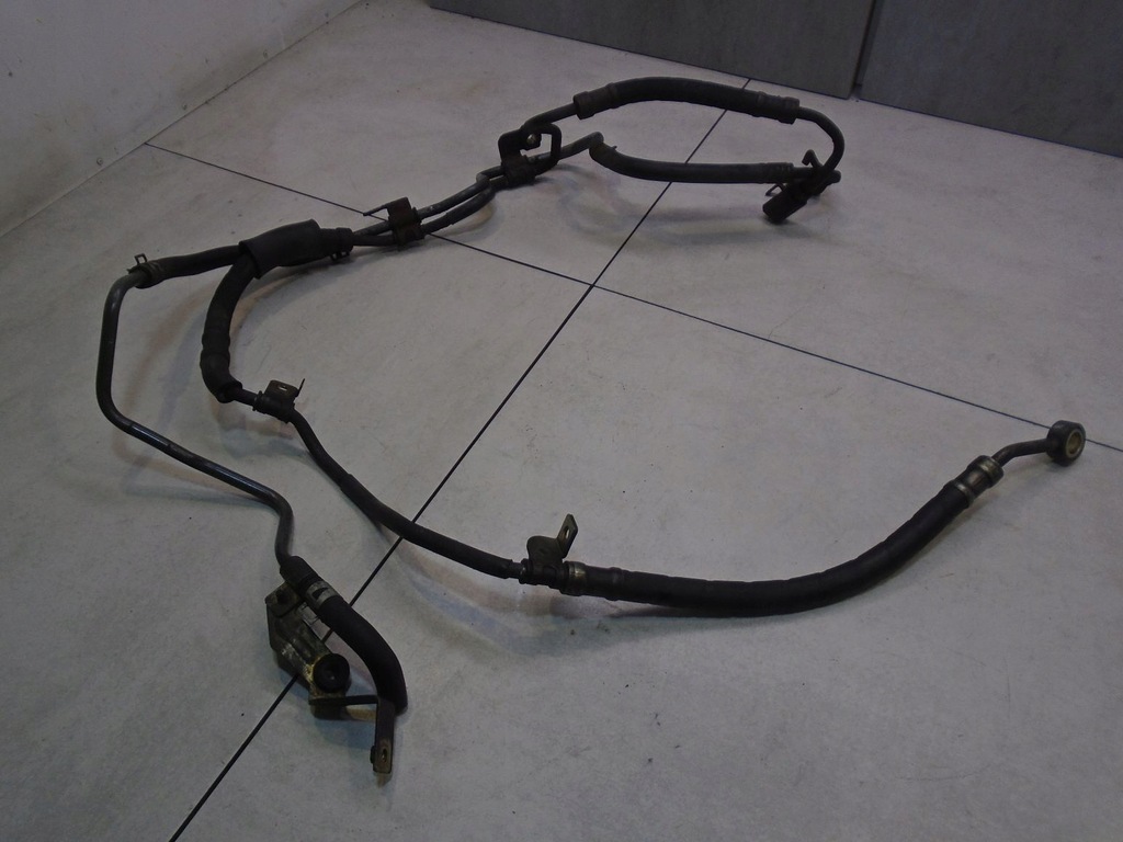 фото №1, Шланг провода усилителя avensis i 2.0 d4d