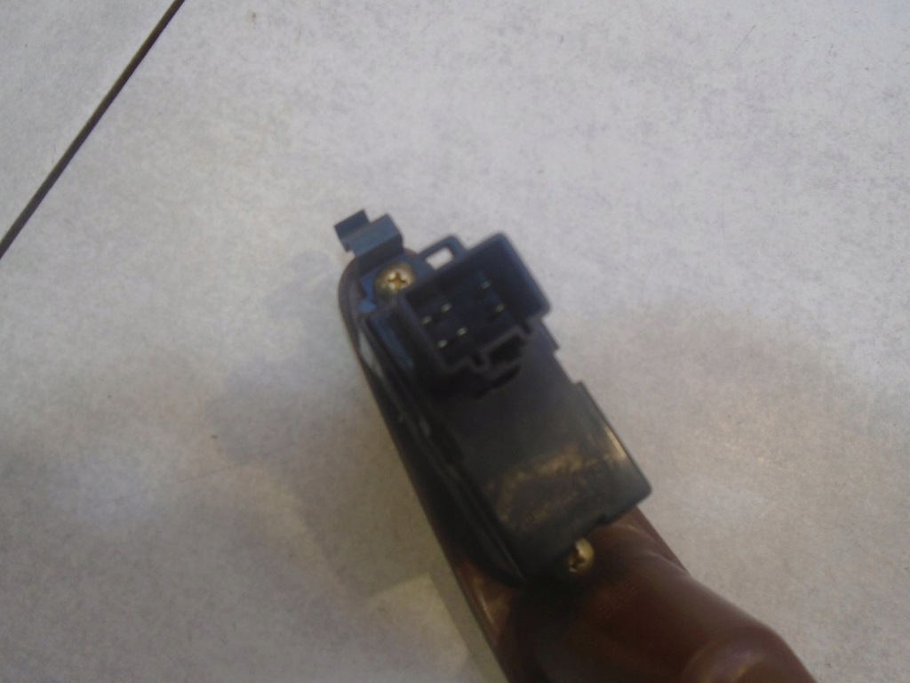 фото №4, Переключатель окон правый задняя daewoo leganza 96220268