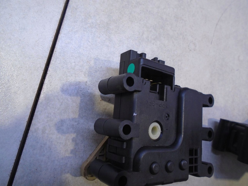 фото №6, Двигуни обігрівача mazda 6 gy 1.8 2514n