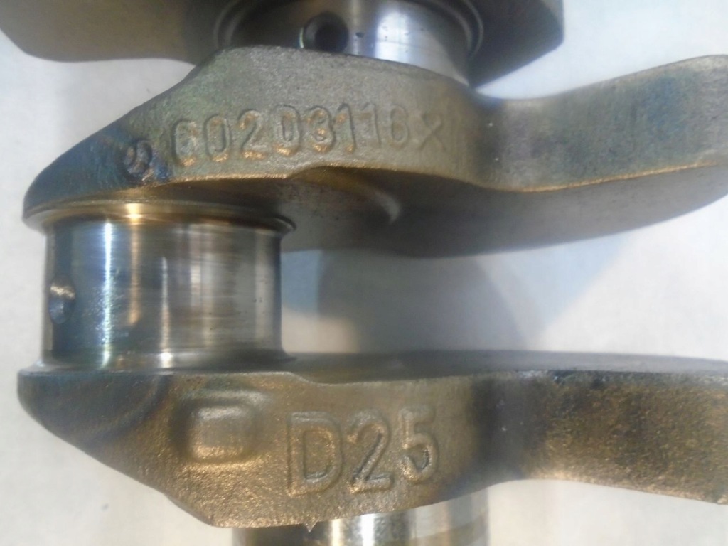 Wał коленчатый mercedes e-klasa w210 2.5 td Оригинал