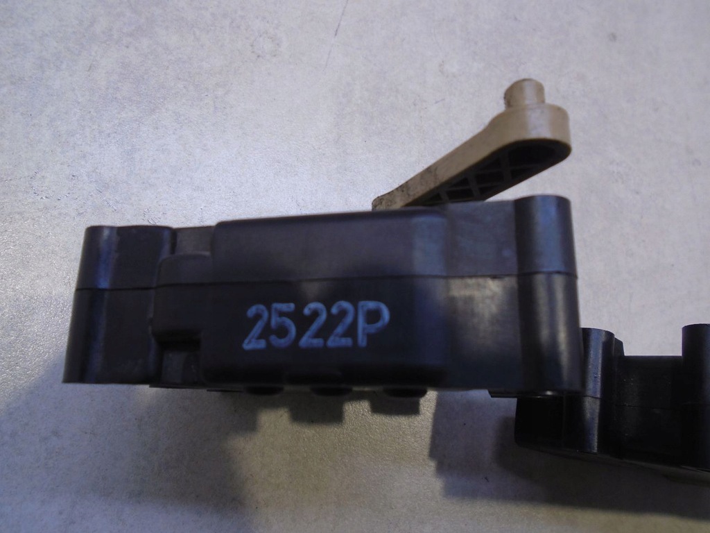 фото №11, Двигуни обігрівача mazda 6 gy 1.8 2514n