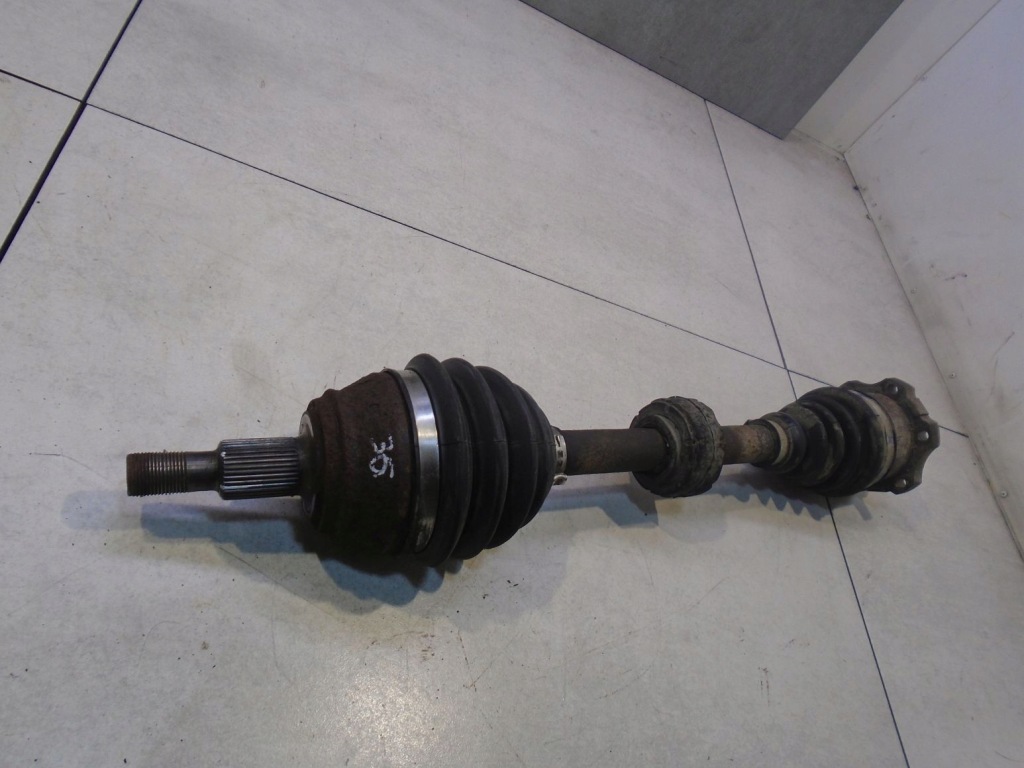 Приводной вал короткий левая vw golf 1.6 16v Недорого