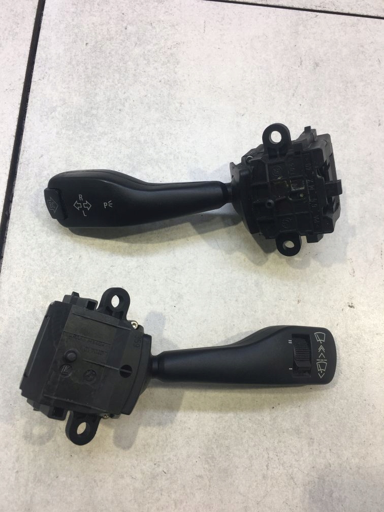 фото №1, Перемикач двірник bmw оригінальний номер 8363664