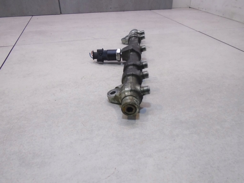 фото №4, Молдинг впрыскная alfa romeo 156 0445215005