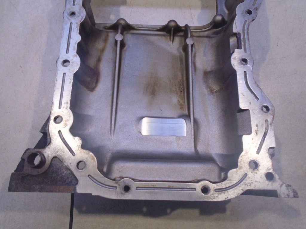 фото №10, Піддон масляна верхній carina 1.8 16v 12111-02050