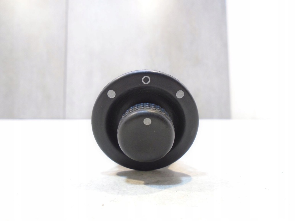 фото №1, Переключатель зеркал dacia logan i 8200002442b