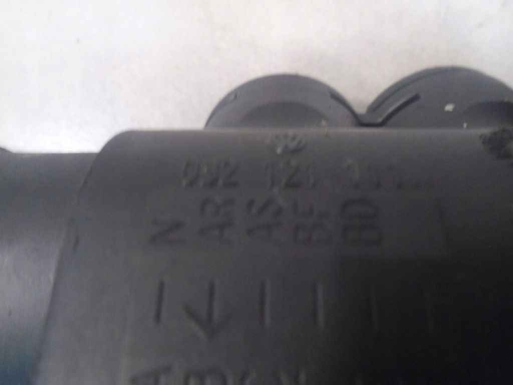 фото №8, Корпус термостата vw lupo 1.0 8v 032121111