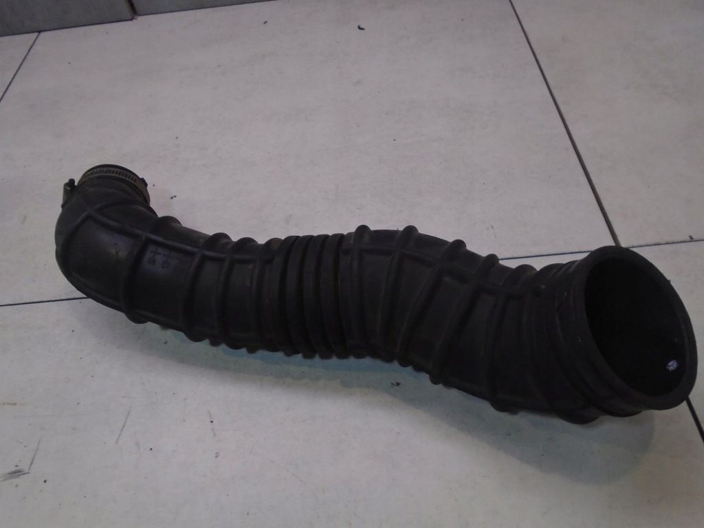 фото №4, Труба воздухозаборник воздуха hyundai trajet 2.0 crdi