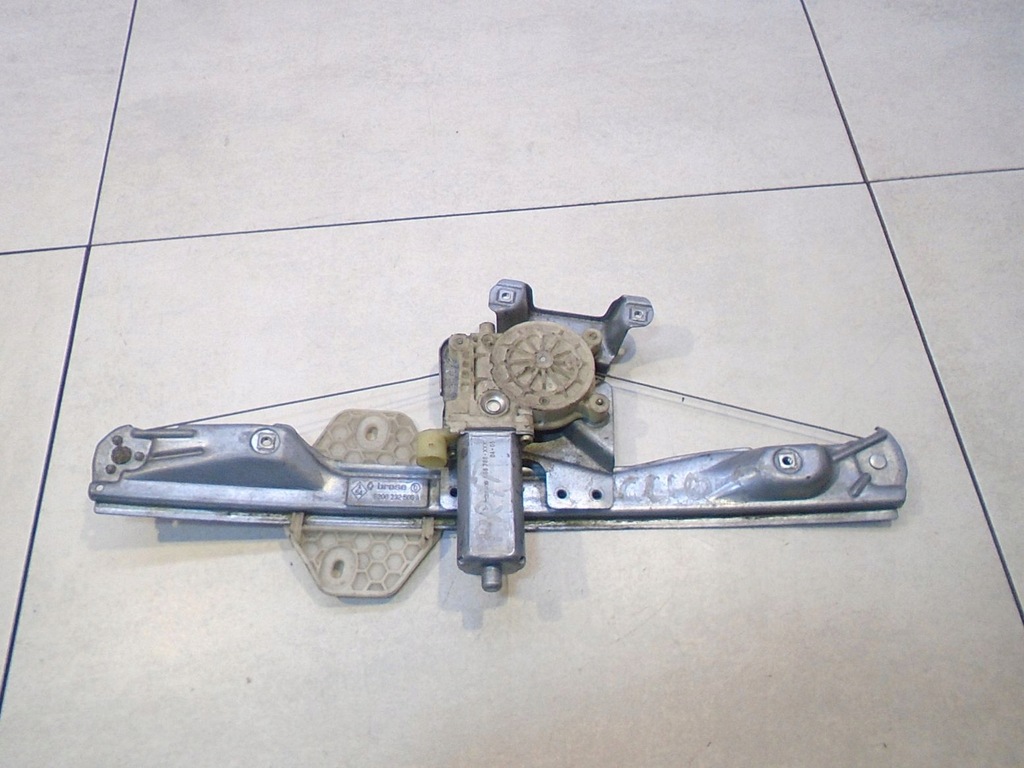 фото №1, Подъемник стекло правый задняя clio ii 8200232509a