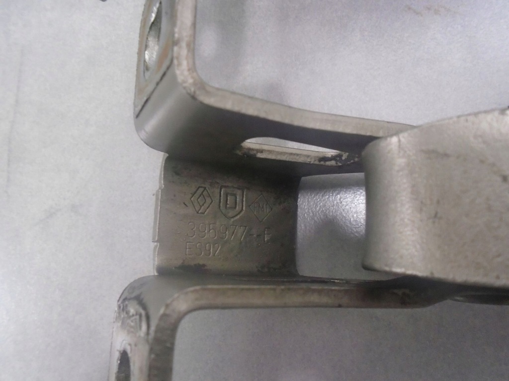 фото №3, Петля петли дверь правый задняя logan mcv 395977f