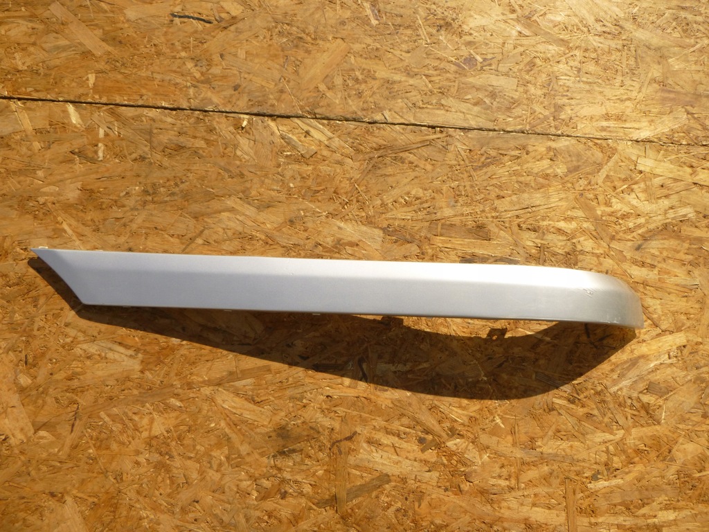 фото №1, Mercedes w203 sedan молдинг накладка бампер задняя