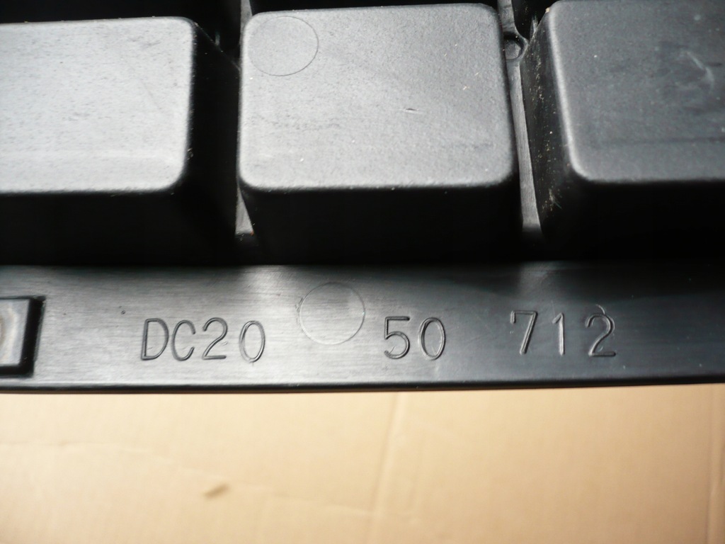 фото №4, Mazda demio решётка радиатора решётка радиатора оригинал