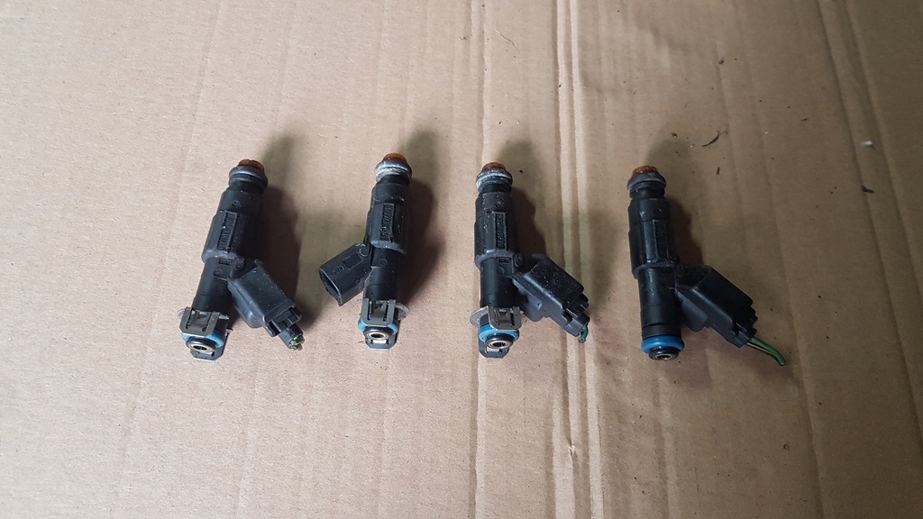 фото №1, Форсунки mazda 6 2.0 16v 1s7g-6a