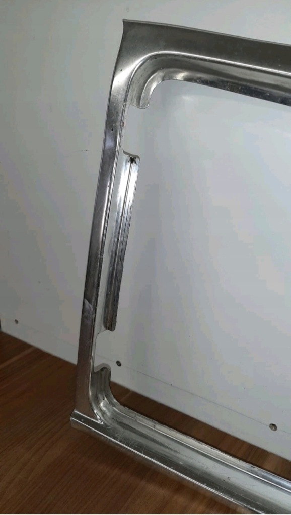 Opel kadett b купе рамка скло бічний лівий задній #64 в Україні